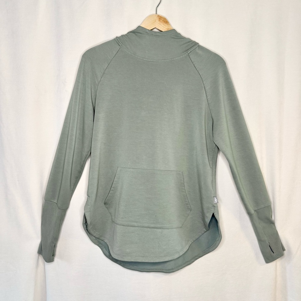 Skechers | M | Soft Green Ultra Comfy Hoodie Sweatshirt with Thumb Holes